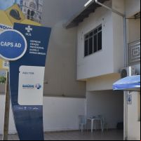 Distribuição de “kit droga” em Itajaí causa polêmica nas redes sociais