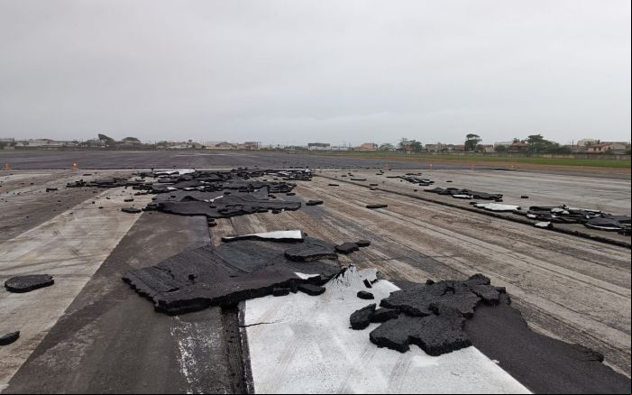 Trecho de 60 metros está interditado no local

(Foto: leitor)