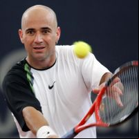 André Agassi faz palestra no maior evento de finanças em Balneário