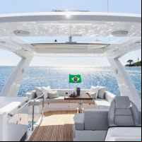 Azimut Fly 56 é a nova joia do mar 