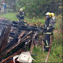 Futura casa-contêiner pega fogo em Itajaí
