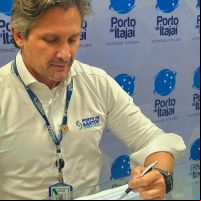 Novo superintendente do Porto de Itajaí é advogado e doutorando em istração da USP  