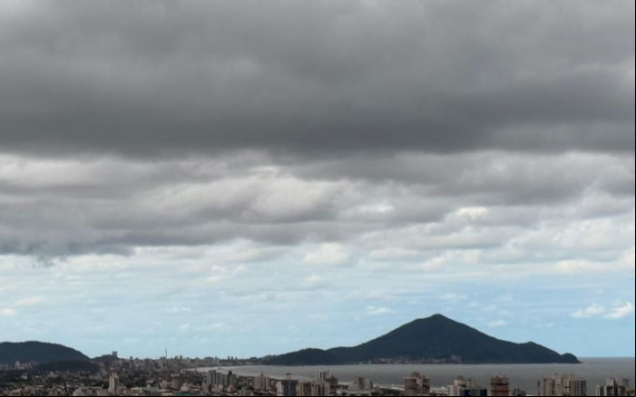 Uma frente fria se aproxima de SC e causa temporais (Foto: da redação)