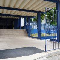 Pais am sufoco com matrículas de última hora  