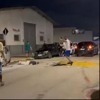 Vídeo flagra briga generalizada em conveniência na Nova Brasília