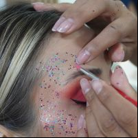 Precisa de inspiração? Aproveite a dica de make e penteado