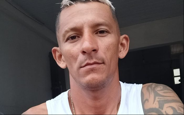 Robson deixou a filha Camila e a esposa (Foto: redes sociais)