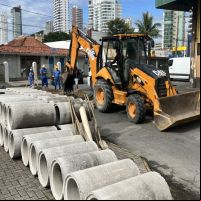 Avenida Prefeito Paulo Bauer é interditada para obra no mercado