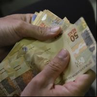 Piso salarial pode aumentar até R$ 134 em Santa Catarina
