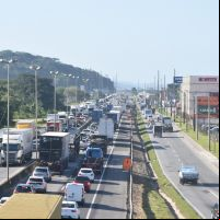 Sextou com trânsito intenso na BR 101