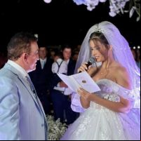 Barraco no casamento de Amado Batista: disputa por buquê termina em empurra-empurra