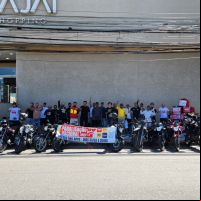 Cerca de 30 motoboys estão de braços cruzados em Itajaí