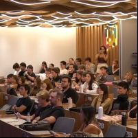 Faculdade de Itajaí vai presentear melhores alunos com um Rolex