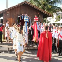 ‘Missas do Envio’ marcam largada das Festas do Divino em Penha e Barra Velha