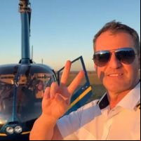 Empresário catarinense bate recorde de volta ao mundo mais rápida de helicóptero
