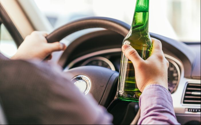 Ele disse que tomou “algumas caipirinhas” (Foto: Ilustrativa/Envato)