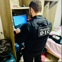 Operação prende líderes de facção que tinham "advogado do crime"