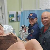 Bebê nasce no Dia das Mães no bairro Santa Regina