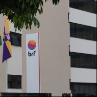 Fusão entre BRF e Marfrig cria gigante mundial bilionária de alimentos