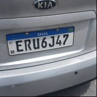 Carro é furtado em frente de casa em Camboriú