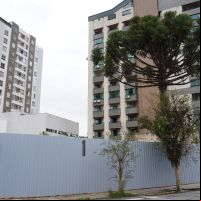 Antigos terrenos de cafeteria e clínica darão lugar a novo prédio na Lauro Müller