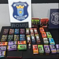 Homem vendia cigarros eletrônicos por R$ 1000