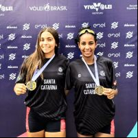 Atletas de Camboriú e BC vão fazer intercâmbio com a seleção de vôlei de praia na França