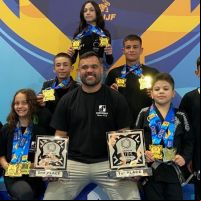 Jiu-jitsu de Camboriú conquista sete medalhas na Itália