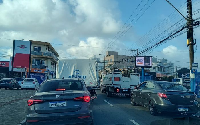 A mobilidade hoje exige paciência e atenção; a dica é se programar, sair mais cedo e evitar as áreas centrais (Foto: Arquivo)