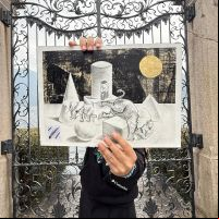 Artista Lanesky retorna a Balneário com mostra que transforma memória em poesia visual