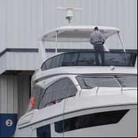 Empresa italiana de barcos de luxo vai ampliar estaleiro em Itajaí