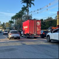 Trânsito travado entre Itajaí e Balneário Camboriú
