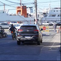 Mudança na fila do ferry atrás do Mercado Público já considera futuro largo na Beira Rio