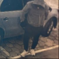 Quadrilha assalta casa, dá tiros pro Alfonso e exige ouro, dinheiro e joias