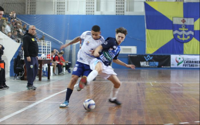 Confusão foi após jogo; secretário municipal de Segurança desmente que tenha impedido prisão do chefe de gabinete do prefeito (Foto: Felipe Vieira/@felipe.fotografiaesportiva)