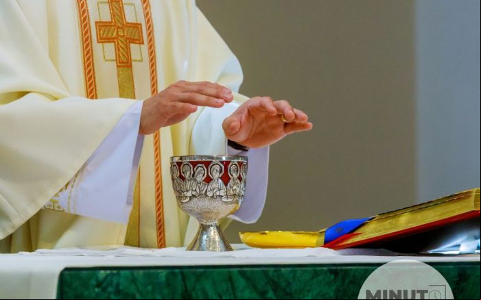 Católicos ainda lideram, mas diversidade religiosa cresce na região de Itajaí